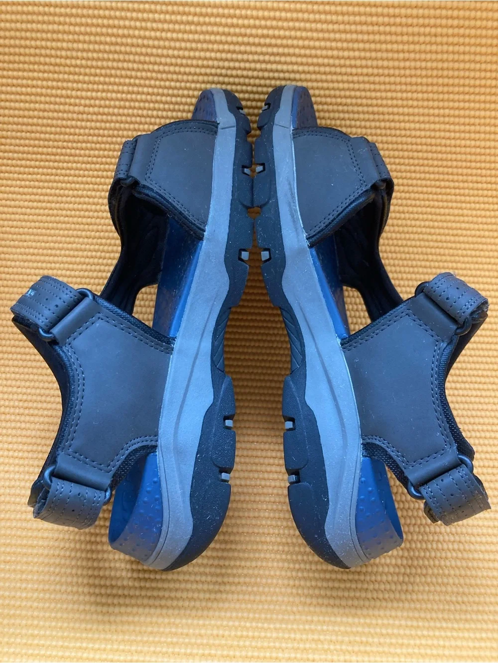 Skechers Tresman Men's Gray and Blue Outdoor Strap Sandals Size 9